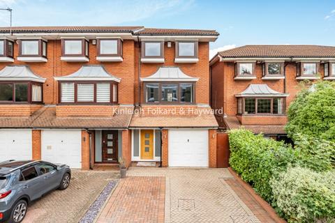 4 bedroom house to rent, Bromley Grove Bromley BR2