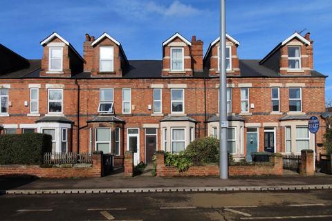 1 bedroom property to rent, 40 Lower Road FF Front Bedroom