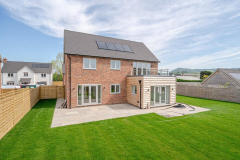 4 bedroom detached house for sale, Broome, SY7 0NX SY7