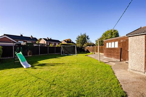 3 bedroom semi-detached house for sale, Vicarage Gardens, Scunthorpe