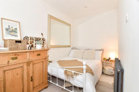 35 Livingstone Road, Caterham, CR3 5TJ