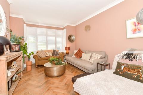 35 Livingstone Road, Caterham, CR3 5TJ