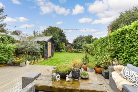 35 Livingstone Road, Caterham, CR3 5TJ