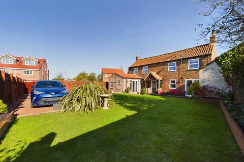 3 bedroom semi-detached house for sale, Main Street, North Frodingham, YO25 8JX