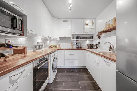 35 Maynards Quay, London, E1W 3RY