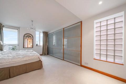 2 bedroom apartment to rent, Pavilion Apartments, St John's Wood NW8