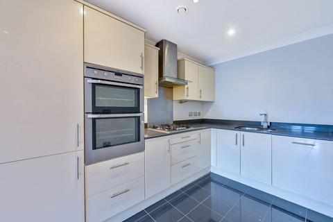 2 bedroom flat to rent, Albany Park Road, North Kingston, Kingston upon Thames, KT2