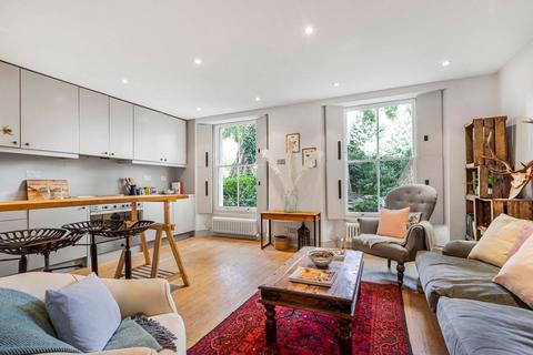 2 bedroom flat for sale, Hilldrop Road, Tufnell Park, London, N7