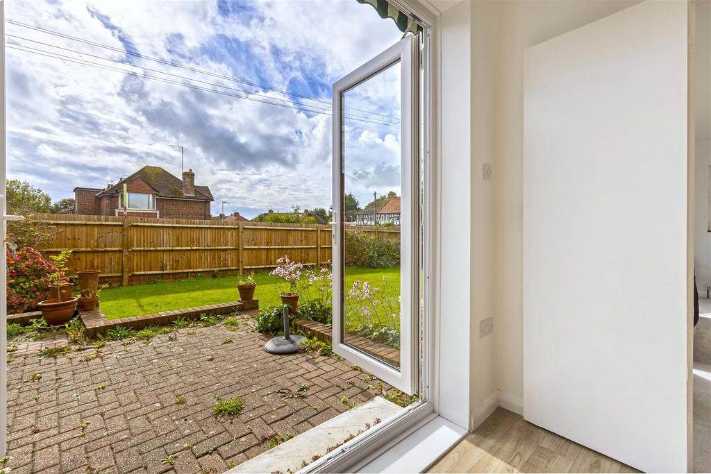 1 Leighton rd 16.JPG