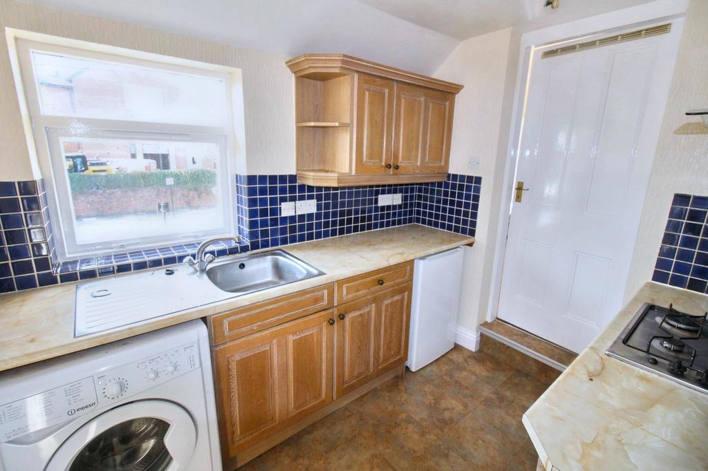 Salters Road, Gosforth, Newcastle... 3 bed flat for sale £190,000