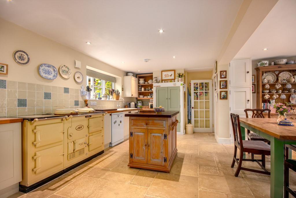 Kitchen/Family room