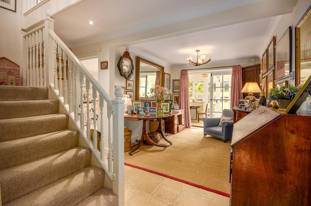 Reception hall/Dining room