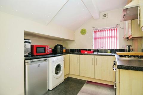 1 bedroom flat for sale, Town Street, Farsley, Pudsey