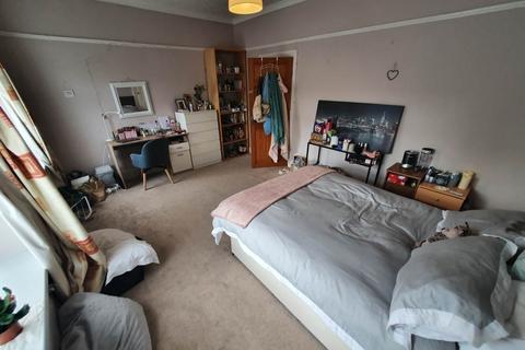 5 bedroom end of terrace house to rent, Llandough Street, Cathays, Cardiff