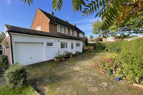 4 bedroom detached house for sale, Langbridge Close, Hitchin