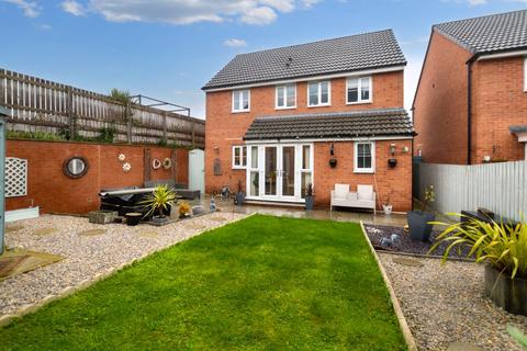 3 bedroom detached house for sale, Sullivan Avenue, Wakefield, West Yorkshire