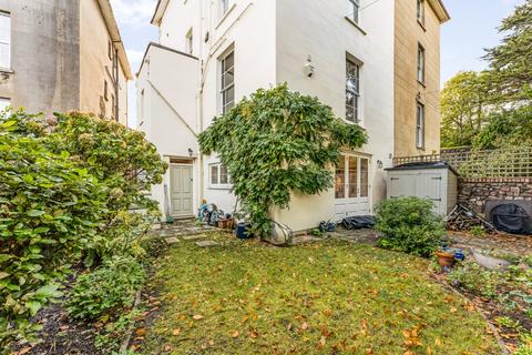 28 Cotham Grove, Bristol, BS6 6AN