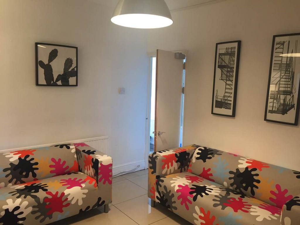 Sitting room2