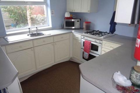 4 bedroom terraced house to rent, Cwmdare Street, Cathays, Cardiff