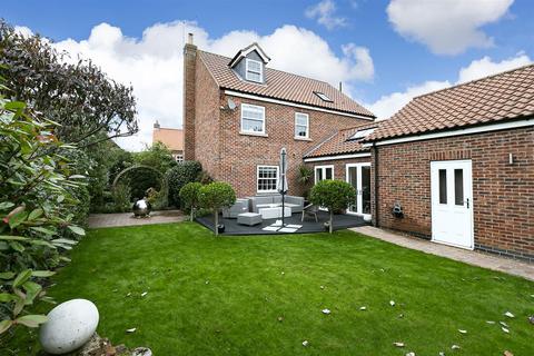 5 bedroom detached house for sale, Church Street, Elloughton, Brough