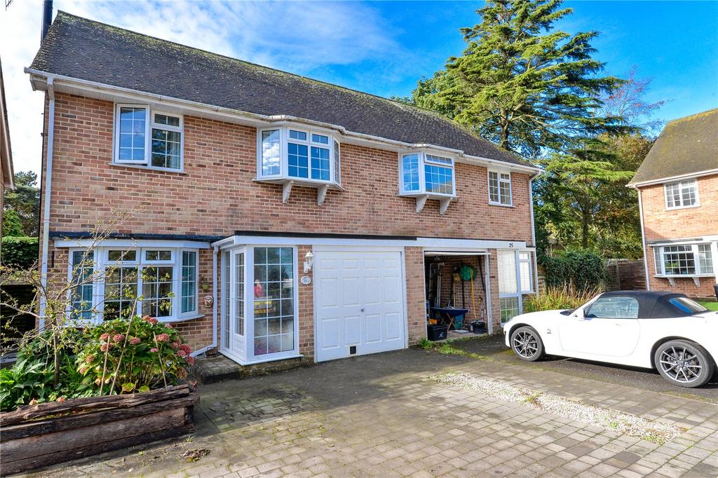 White Barn Crescent, Hordle... 3 bed semidetached house for sale £