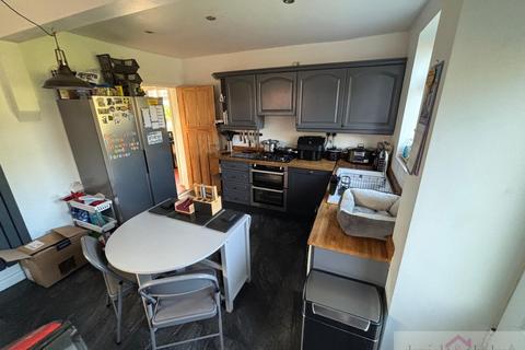 18 Haregate Road, Leek, ST13 6PR
