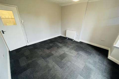 Studio to rent, BPC00626 Garden Flat, Whatley Road, Clifton, Bristol