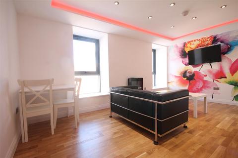 2 bedroom apartment to rent, Falconars House, City Centre