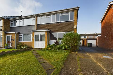 3 bedroom end of terrace house for sale, Cygnet Road, Portsmouth PO6