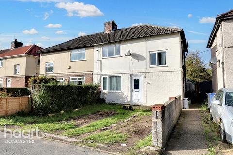 3 bedroom terraced house for sale, Broadway, Dunscroft, Doncaster