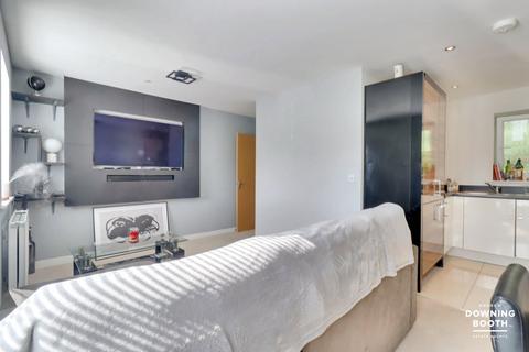2 bedroom penthouse for sale, Lutrell Court, Lichfield Road, Four Oaks, Sutton Coldfield