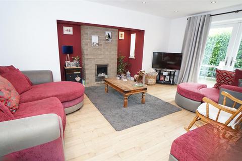 4a Briarfield Close, Bradford, BD10 8QP