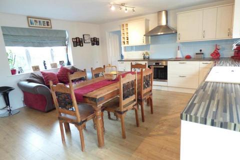 4a Briarfield Close, Bradford, BD10 8QP