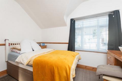 83 Green Walk, Dartford, DA1 4JP