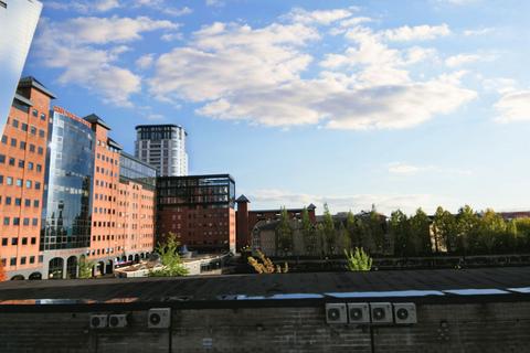 1 bedroom flat for sale, The Quays, Millennium Tower, M50