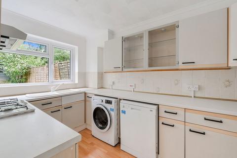 76 Greenacres, Oxted, RH8 0PB