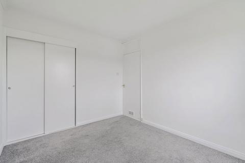 76 Greenacres, Oxted, RH8 0PB