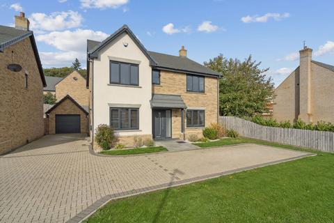 4 bedroom detached house for sale, Woodland gardens, Bedford MK45