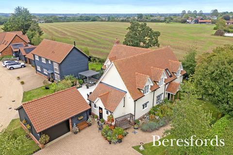 5 bedroom detached house for sale, The Pastures, Writtle, CM1