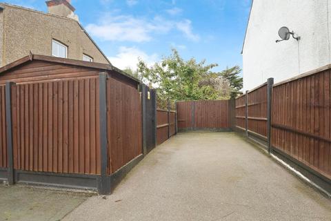 4 bedroom semi-detached house for sale, Southbourne Grove, Westcliff-on-sea, SS0