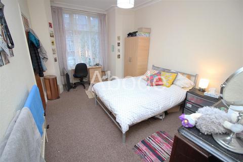 5 bedroom house to rent, Wrangthorn Terrace, Hyde Park, Leeds