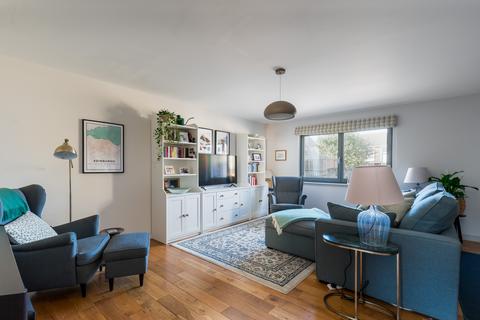 4b Hunter Avenue, Loanhead, EH20 9SQ