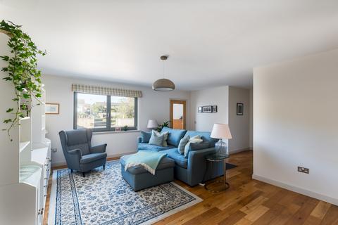 4b Hunter Avenue, Loanhead, EH20 9SQ