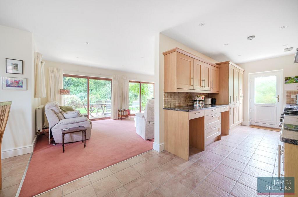 Sitting Room/Kitchen