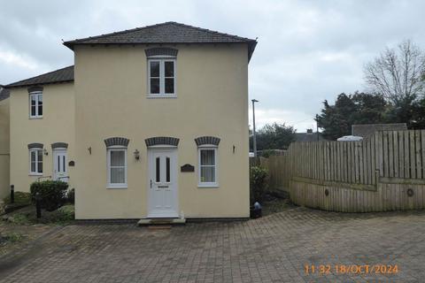 2 bedroom house to rent, Johnstown, Carmarthen,