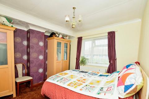 32 Edward Road, Queenborough, ME11 5DE