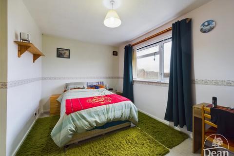 2 bedroom maisonette for sale, Colchester Close, Westbury-On-Severn