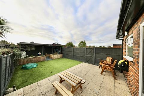 56 Pickering Road, Hull, HU4 6TE