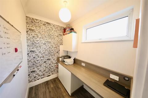 56 Pickering Road, Hull, HU4 6TE