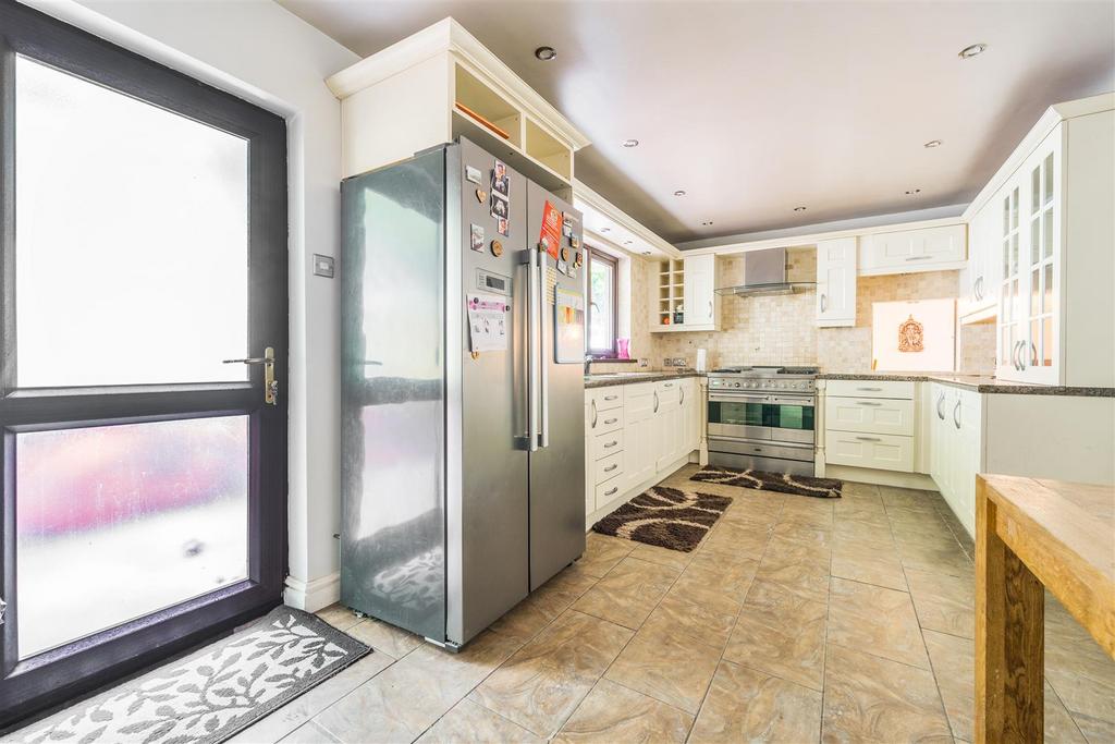 Dining kitchen